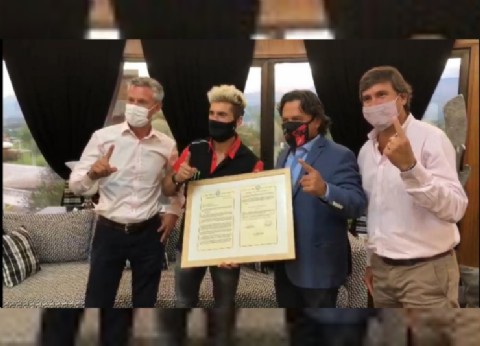 El Gobierno nombró embajador internacional del deporte salteño a Kevin Benavides