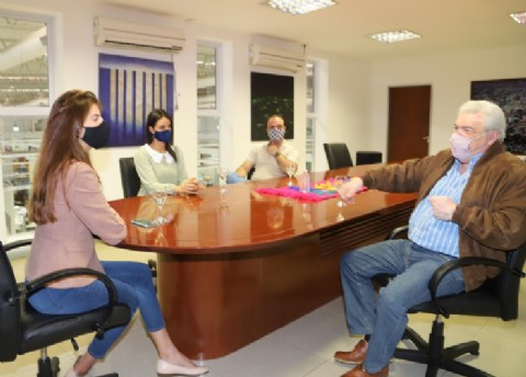 Bettina Romero recibió a los organizadores de la Clásica 1°de Mayo para ordenar la competencia