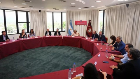 VIDEO | Sáenz encabezó una reunión de gabinete para fijar prioridades y planificar las próximas metas de gestión