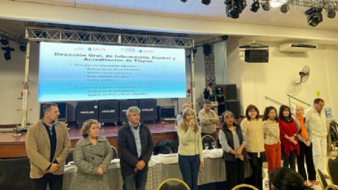 Se pusieron en marcha las mesas de trabajo con docentes del interior