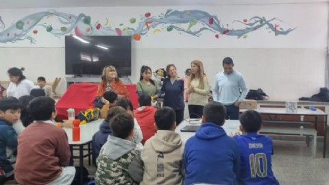 Capacitan a miles de estudiantes salteños sobre alimentación saludable y etiquetado frontal