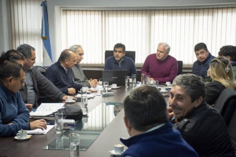 Los docentes de Salta acordaron una suba salarial del 93 por ciento anual