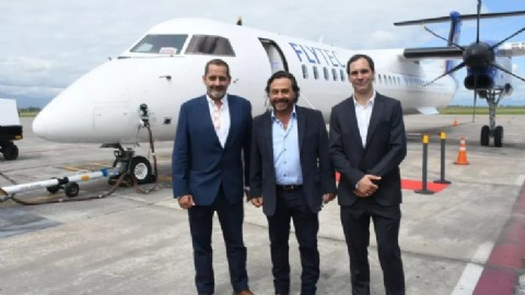 VIDEO | Sáenz destacó la inversión privada y el crecimiento minero en la presentación del avión Dash 8-400 en Salta