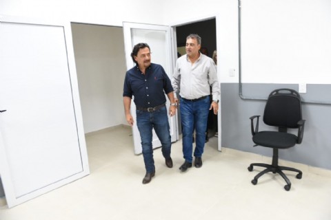 Gustavo Sáenz habilitó un Centro de Diálisis y de Oncología en Tartagal