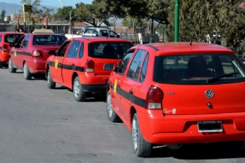 En Salta se implementará el programa "Corredores Seguros" para proteger a los taxistas