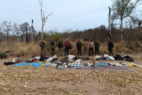 Condenan a cuatro hombres por transportar 195 kilos de cocaína en las yungas