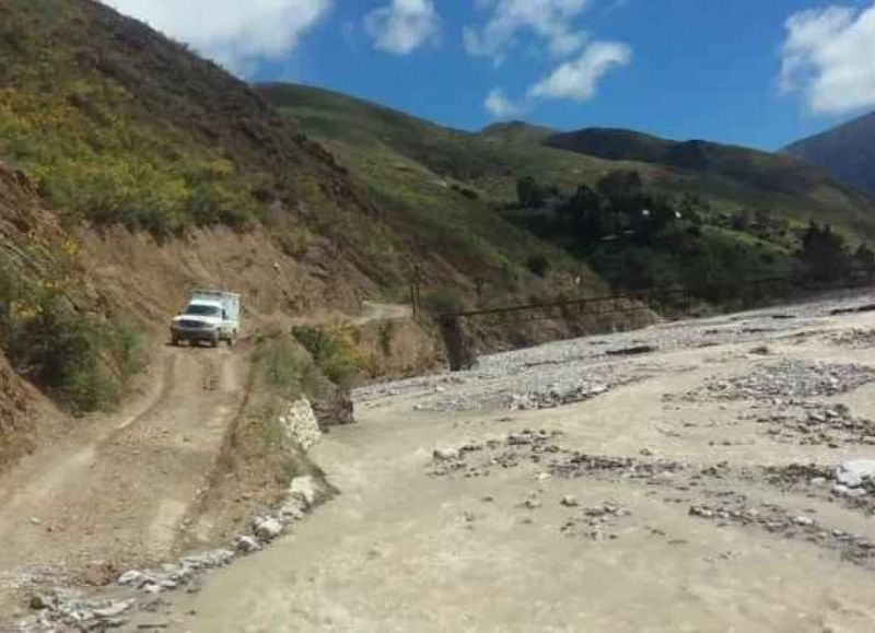 Santa Victoria Oeste: murió un conductor tras desbarrancar y caer al precipicio
