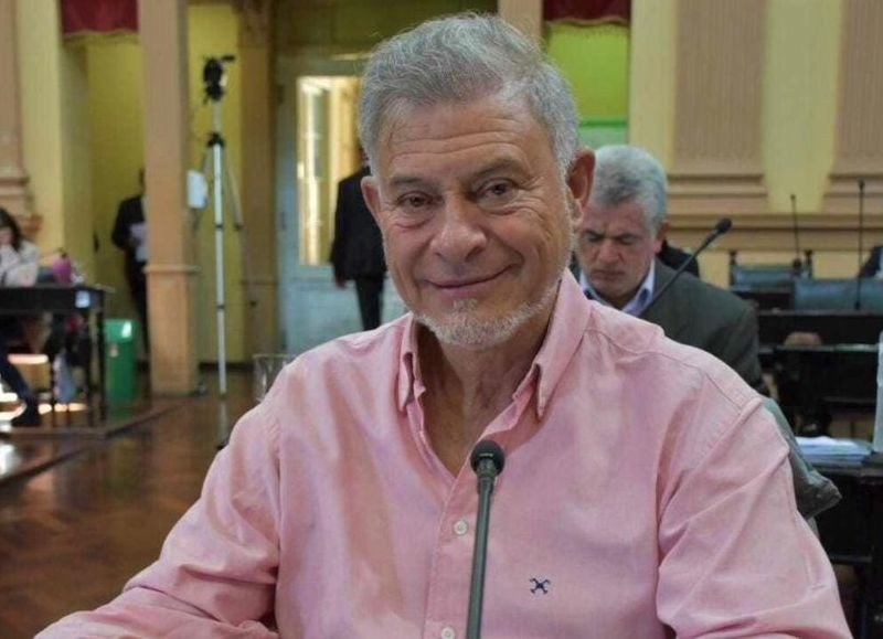 ¿Red de prostitución? Una joven dijo que iban de yiros a la casa de Walter Wayar