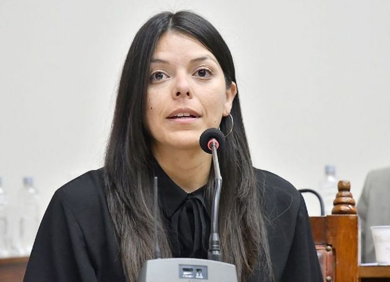 Emilia Orozco: un poco de mentira, sazonado con hipocresía y mucho de oportunista