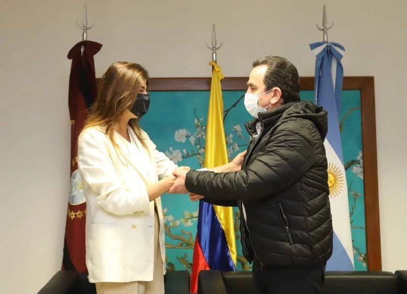 La intendenta de Salta, Bettina Romero, se reunió con el Cónsul de Colombia en Argentina