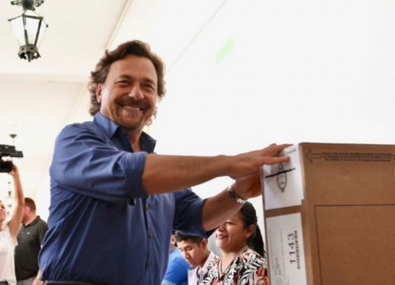 #Elecciones2023: votó Sáenz y expresó que "la democracia solo se cura con más democracia"