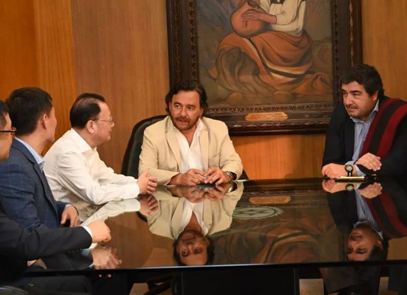 VIDEO | Ganfeng Lithium presentó a Sáenz un nuevo proyecto de litio por 2.000 millones de dólares