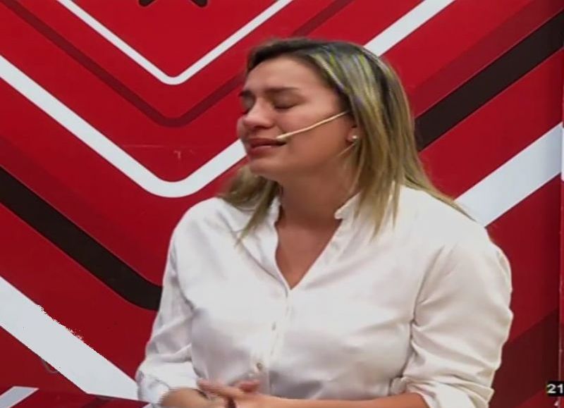 Cande Correa lloró en cámara en el programa de Gustavo Sáenz: "Es muy fuerte estar en esta mesa con vos"
