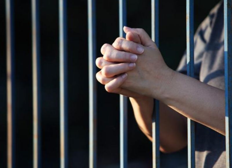 Por el coronavirus ordenan control médico cada 12 horas a las internas de un penal de la capital