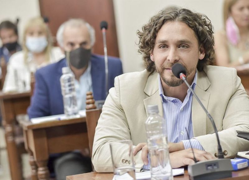 VIDEO | Ni un pelo de "opa": Nicolás Kripper arrancó la campaña con un golpe demasiado bajo