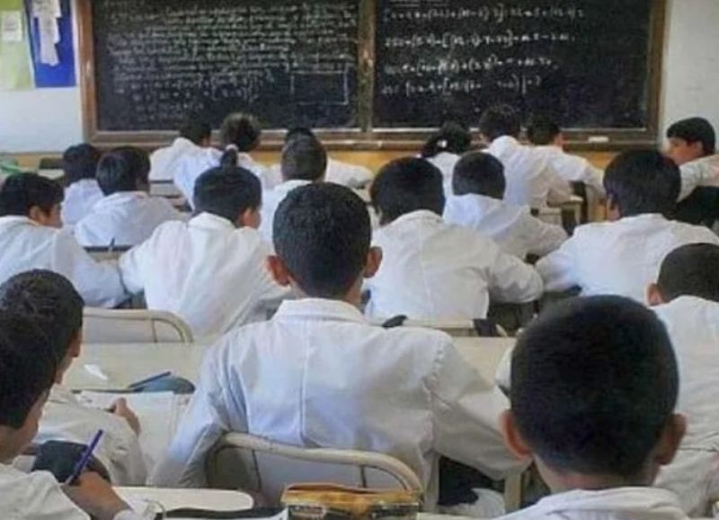 Niño llegó llorando a la escuela y descubrieron lo peor: denunciaron al abuelo por agresión