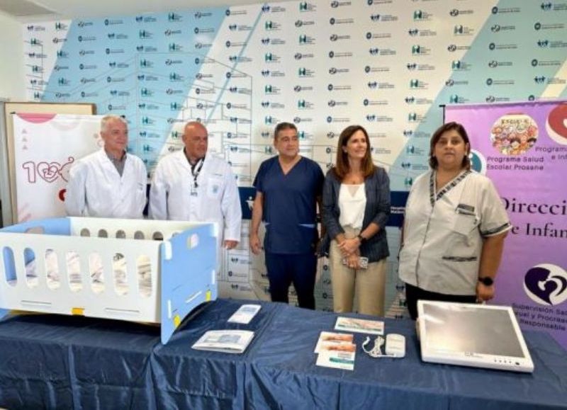 VIDEO | El ministro Mangione entregó un monitor de función cerebral y cunas en el Materno Infantil