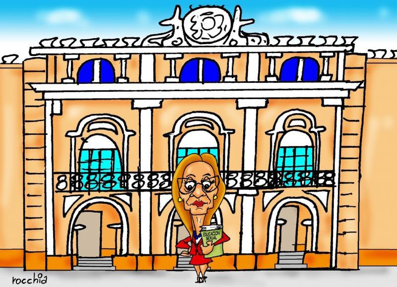 Berruezo asiste al Senado para dar informe sobre Educación Sexual